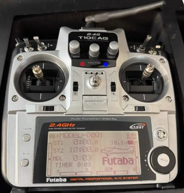 Radio Transmitter 2.4Ghz - ฟุตาบา ADVANCED SPREAD SPECTRUM 85% ใหม่
